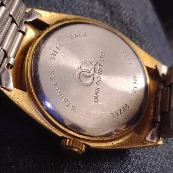 Sergio Valente Gold Classic Presidential Watch - Picture 6 of 8